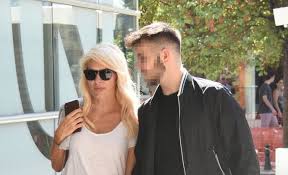 Ο άγγελος λάτσιος ανέβασε μια γυμνή φωτογραφία του, χωρίς βέβαια. H Elenh Menegakh Gia Pswnia Sthn Khfisia Me Ton Gio Ths Pics Mononews