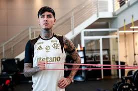 Pulgar segue como desfalque no Flamengo
