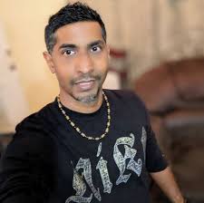 Should medals be exchangeable for super credits in Helldivers 2?