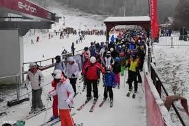All information about the ski resort síaréna eplény, trail map, video, elevation info, ski slopes, ski lifts, ski pass prices, town/village at the ski resort: Index Sport Ilyen Lett Az Eplenyi Sipalya A Korlatozasok Utan