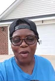 Robin Hudson's Instagram, Twitter & Facebook