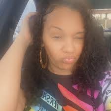 Veronica Felder's Instagram, Twitter & Facebook