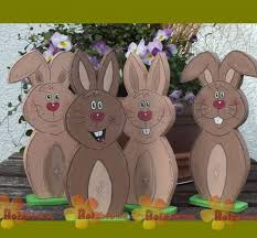 Kleiner Osterhase Mit Bodenplatte Aus Holz Woodworking In 2020 Ostern Basteln Holz Basteln Fruhling Holz Osterhasen Aus Holz