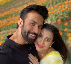 Charu Asopa, Rajeev Sen Approached for Bigg Boss 16 Amid Divorce: 'Don't  Have Problem Doing Show with Him'