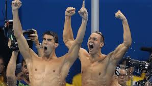 Michael phelps, in all his spotted glory, swam a 47.12 split in the men's 4 x 100m freestyle relay to net team usa a gold medal in the event. Relay Roundup Men S 4x100 Freestyle Relay Split Breakdown