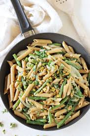 Lemon Garlic Pasta Skillet With Green Beans Cook Nourish Bliss Recipe In 2020 Green Beans Lemon Garlic Pasta Pasta With Green Beans