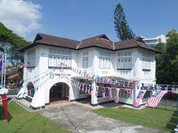 Sekolah menengah negeri dan swasta / mts kelas 1,2 hingga 3 mts semester 1 dan 2. Sekolah Swasta Wikipedia Bahasa Indonesia Ensiklopedia Bebas