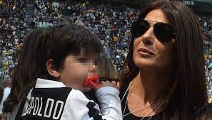 Da due anni stanno insieme e hanno già un figlio: Ilaria Gigi E Leopoldo Mattia Ilaria D Amico Gianluigi Buffon Amore E Figli Le Foto Piu Belle Virgilio Sport