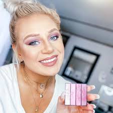 Sandy's Preferred Customers