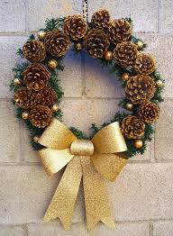 Missowlcat Kozalaklarla Kapi Suslemeleri Noel Celengi Noel Celenkleri Tatiller