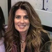 Teri Robins's Instagram, Twitter & Facebook