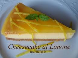 Cheesecake senza cottura con more, lamponi e cioccolato. Cheesecake Base Ricettedi It