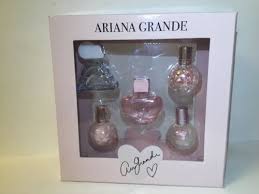 Ariana grande's newest fragrance, thank u, next bursts opens with juicy notes of sparkling white pear and wild raspberry that soften with a heart of creamy coconut and delicate pink rose petals. Buy Ariana Grande 5 Mini Set Thank U Next Cloud Sweet Like Candy Ari Moonlight Online In Maldives 114034373888