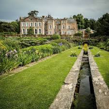 Hestercombe Gardens Taunton Somerset England Pictured Here Is The Luytens Jekyll East Rill Form English Country Gardens Country Gardening Victorian Gardens