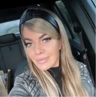 20+ "Laura Till" profiles