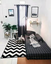 Desain kamar tidur sederhana dengan biaya murah ini akan menghemat biaya pembuatan, hasil desainnya juga bagus sehingga anda akan betah di kamar. 5 Desain Kamar Tidur Lesehan Sederhana Estetik