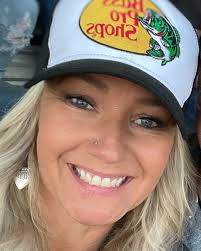 Next up is one of our 13U coaches. Please welcome Christine to PNW.  Christine Kaiel, cofounder of SoulNektar.com spends her days helping  entrepreneurial women bridge the gaps between dream to fruition for