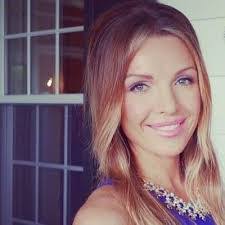 Kellie Peterson's Instagram, Twitter & Facebook