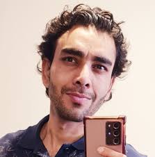 Malta ka student visa kidr apply kerna HAE please reply.... university wale  Keh rhy UAE Jana hu gaa🤔