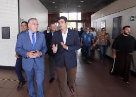 Icaria es una editorial independiente, especializada en el área de ciencias sociales y ensayo, que proporciona herramientas para la reflexión y propuestas transformadoras de los temas más relevantes del mundo actual. Governo Do Estado Firma Acordo Com Barco Hospital Papa Francisco