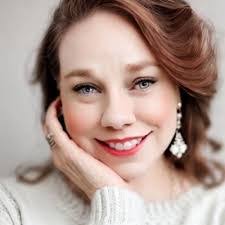 Veronica Pell's Instagram, Twitter & Facebook