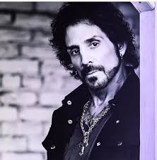 Halfway through the week!✌️