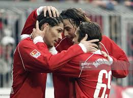 Gioavane elber of brazil and bixente lizarazu of. Bundesliga Bayern Munich V Eintracht Frankfurt Photos And Premium High Res Pictures Paolo Guerrero Bayern Bayern Munich