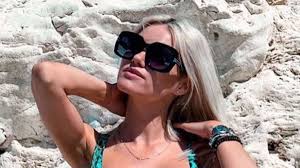 An influencer is an individual who has the power to affect purchase decisions of others because of his/her authority, knowledge, position or relationship with his/her audience. England Influencerin Beschmiert Weltnaturerbe Nun Ist Der Jammer Gross Stars
