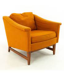 Although the company was eventually sold to simmons in 1970, many vintage selig pieces are still considered some of the most cutting edge pieces of contemporary furniture of the 20th century. Selig Showcase Mid Century Upholstered Lounge Chair