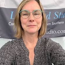 Cara Philbin's Instagram, Facebook & TikTok