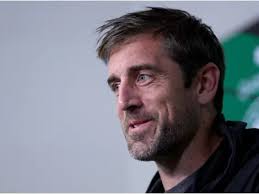 La increíble interacción de Aaron Rodgers con John Sutcliffe: 'Quiero el  tequila'