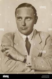 Harry ross hi-res stock photography and images