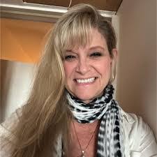 Kelly Tricarico's Instagram, Twitter & Facebook