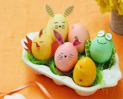 Con un mundo tan horrible y escaso de días felices como los de la temporada decembrina, ¿en serio existen personas que aún odien la navidad? 13 Huevos De Pascua Para Decorar Con Los Mas Pequenos