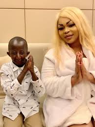 Depuis quelques jours, la go bobaraba s'est rendue en guinée dans sa belle famille. Grand P Et Eudoxie Le Mariage Est Pour Tres Bientot