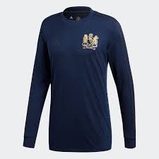 Manchester football man utd squad. Adidas Release Stunning Man United 1968 Anniversary Shirt Sportsjoe Ie