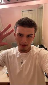 Seminole state college student looking for roommates