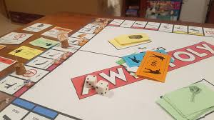 Vous n'avez que 10 vies, le dernier debout remporte la partie. Monopoly Tarsas Pubg Cs Go Es Lol Kiadasban A Legjobb Otlet Ami A Jatekkal Tortenhet Metabro Hu