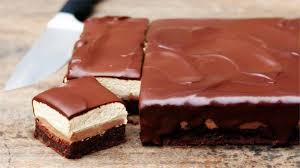 Merveilleux Carres Au Chocolat Cafe Et Creme Au Mascarpone Tonmag Recette En 2020 Chocolat Faire Fondre Du Chocolat Mousse Chocolat Au Lait