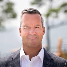 Sound Shore Agents, 7 Compass Real Estate Agents