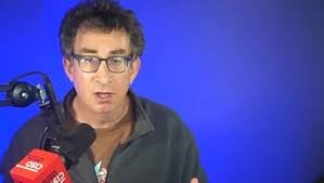 Unfair Mindshare: A CMO's guide to community-led marketing in a product-led  world.: Weeks, Derek: 9798988275107: Amazon.com: Books