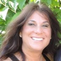 Lisa Irons's Instagram, Twitter & Facebook