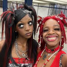 Take your hair bestie below ❤️‍🔥👭 @cinnamonspl1ff