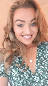 BBC Radio: Laura sings for Tom Jones and judges