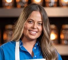 Alex Crisp's Instagram, Twitter & Facebook