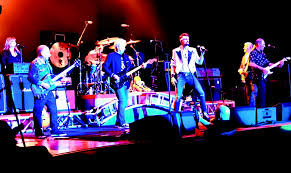 1,400 pack Packard for Left End reunion concert