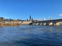 Nos Vacances D Hiver Dans La Nievre La Charite Sur Loire Bertranges