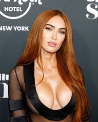 Megan Fox Debuts Blue-Haired Bob