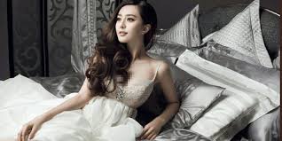 Hasil gambar untuk li bingbing