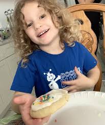 Family traditions brighten holiday season in East County